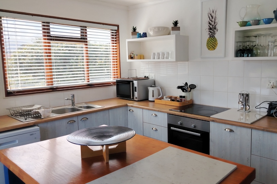 3 Bedroom Property for Sale in Sandbaai Western Cape